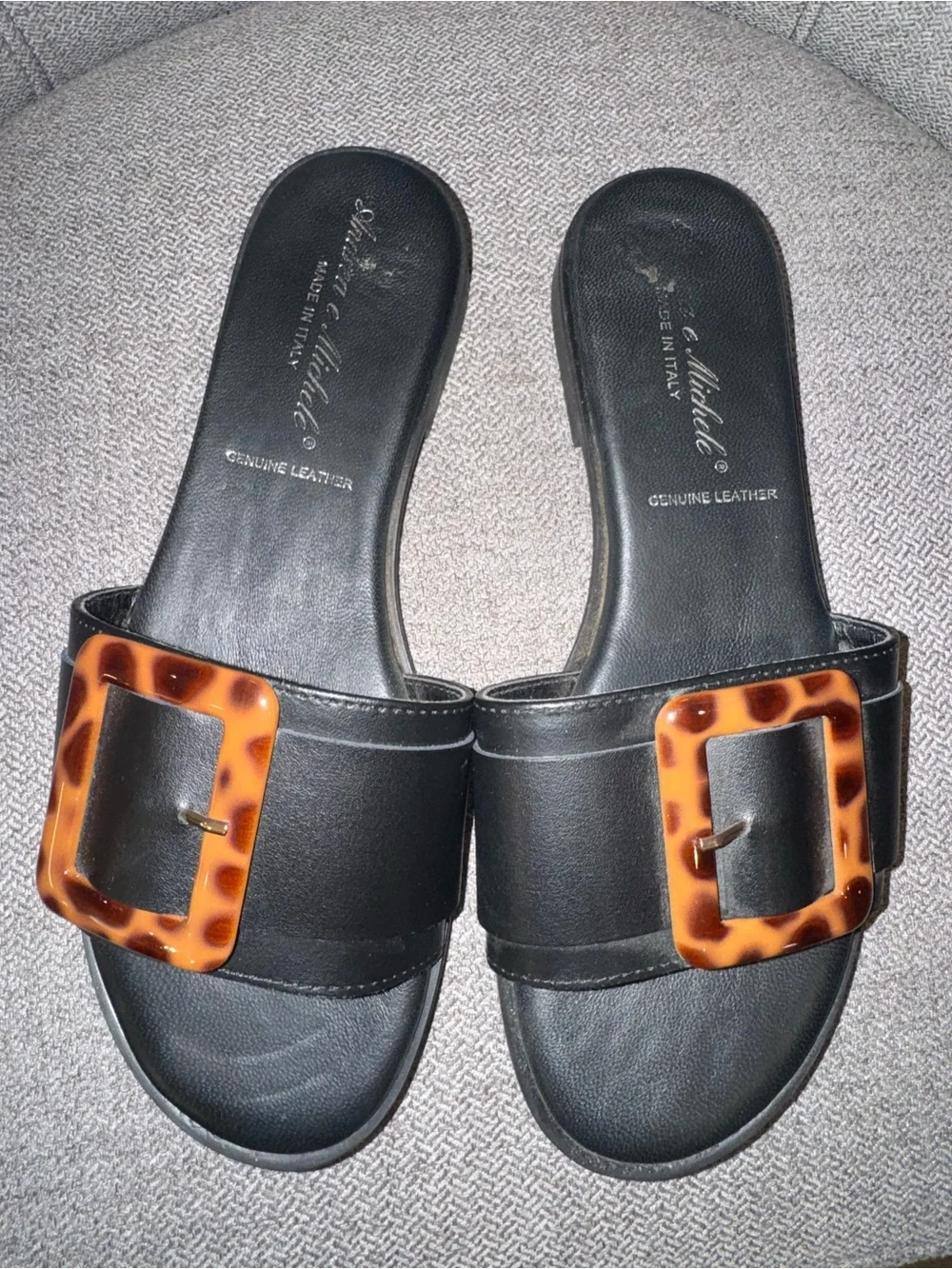 Slide Sandals with Tortoiseshell Buckle - Black